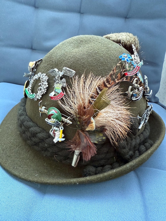 Alpine Green Felt Feather Women’s Hat With Pins Green Tyrolean Hat with Feather - GermanSteins.com main image 4