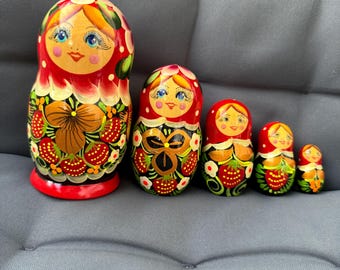 呪われたおもちゃのマトリョーシカ人形 - Etsy 日本