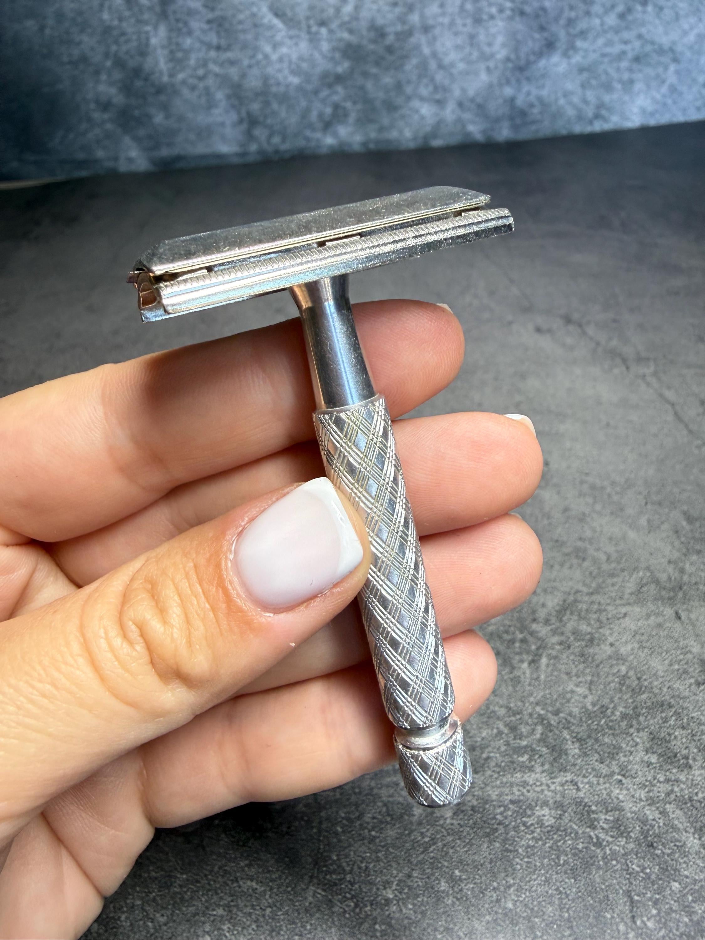 Vintage Gillette Tech Safety Razor Set Made in England 1950s