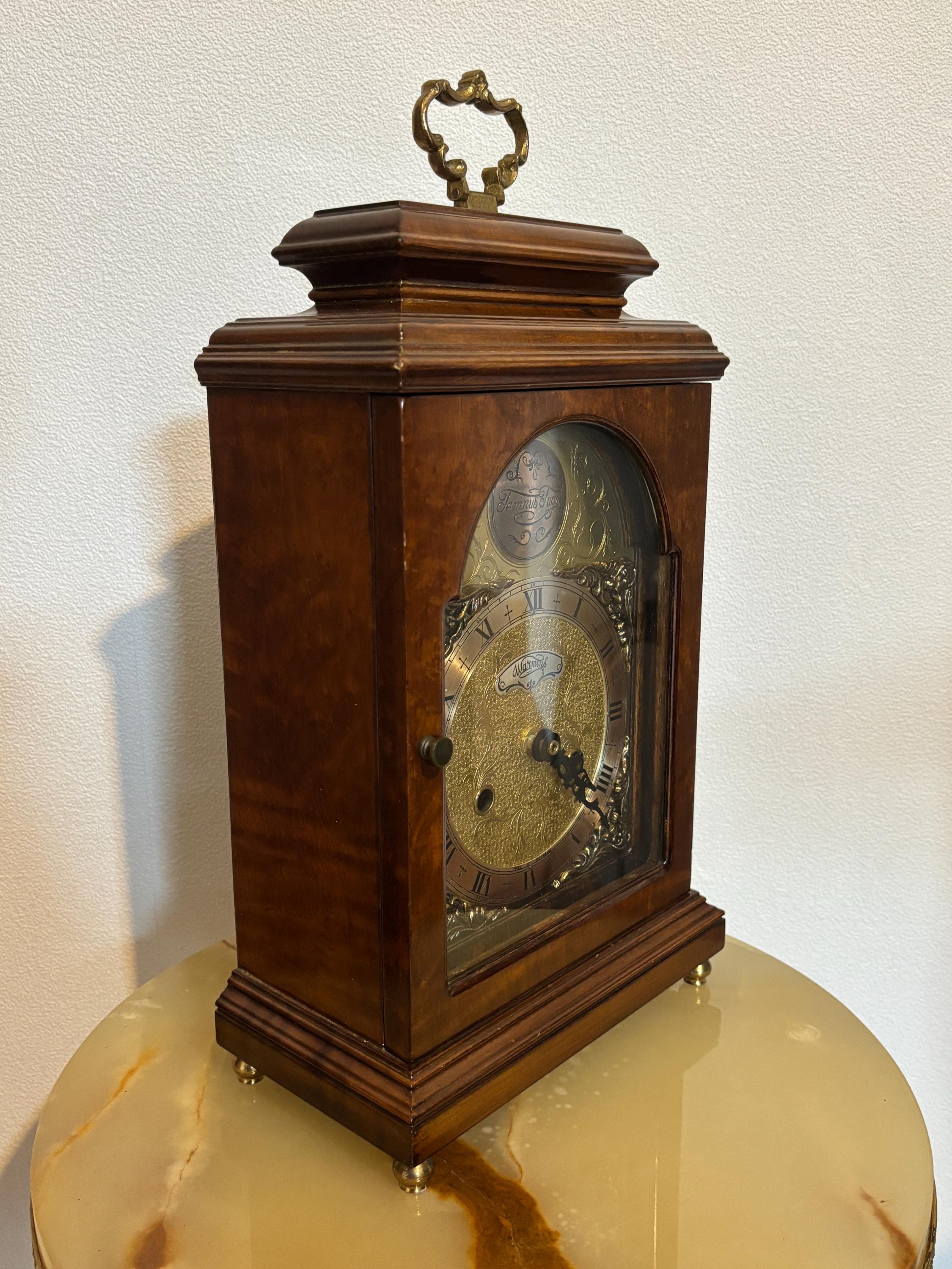 Vintage WUBA Warmink Tempus Fugit Mantel Clock – Dutch Table Clock