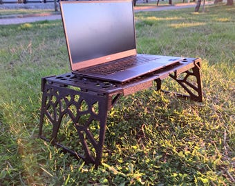 The scalable table-case for laptop