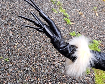 2 Gloves black&gold and more