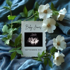 Modelo de anúncio de bebê menino, modelo de revelação de gênero editável no Canva, revelação de ultrassom com estampa floral azul digital, cartão de gravidez para impressão