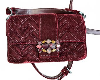 Lauren Ralph Lauren Burgundy Samt Mustertasche - sehr einzigartig!