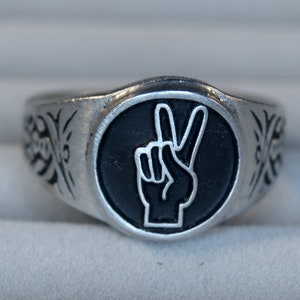 Two Finger Peace Hand Sign Ring - Victory V Sign RM191