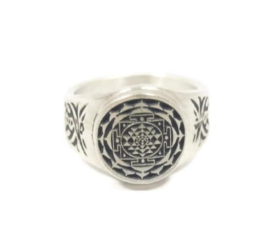 Buy Rudra Centre Shree Mahamrityunjaya Yantra Ring Online at Best Prices in  India - JioMart.