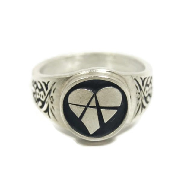 Relationship Anarchy ring -- Love Anarchy -- Anarchy Heart