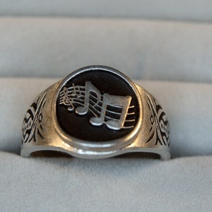 Music Notes On Staff Ring - Music Lovers - Musician Piano Instrument Song Guitar Orchestra Jewelry RM121