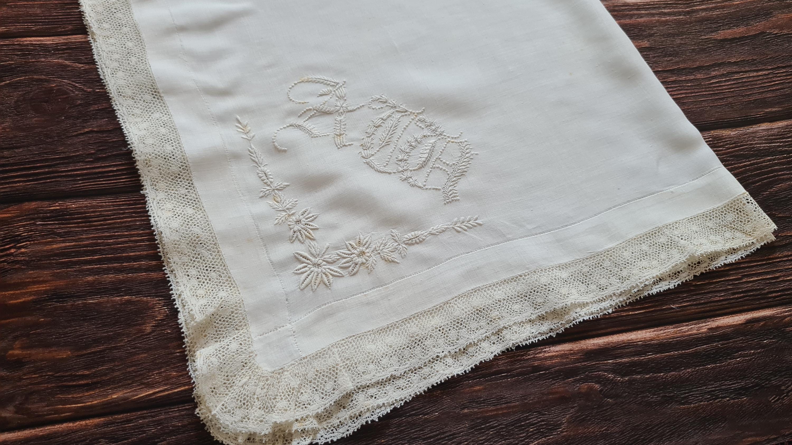 アンティークレース ホワイト刺繍 ハンカチ SALE❗️フランス