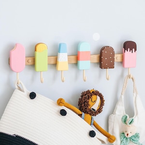 Handgemaakte houten muurhaken – kinderhanger ijsje, wandkapstok, handdoekhaken, kledingrek en decoratie hal