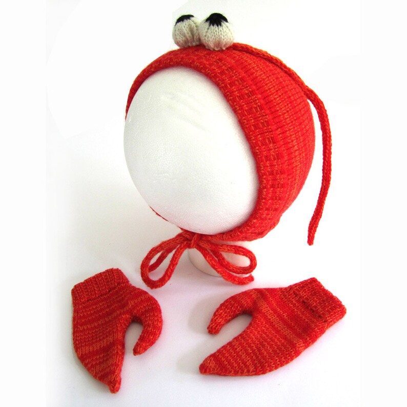 Lobster Hat & Mittens Set for Babies, Handmade Gift Lambswool Costume image 2