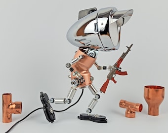 Handgefertigte Kampf-Roboterlampe – Steampunk LED Schreibtischlampe