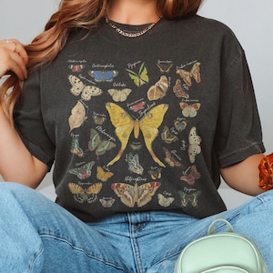 Camiseta vintage de mariposa y polilla, camiseta Comfort Colors® de estética cottagecore, camiseta cottagecore, camiseta estética, camiseta cottagecore
