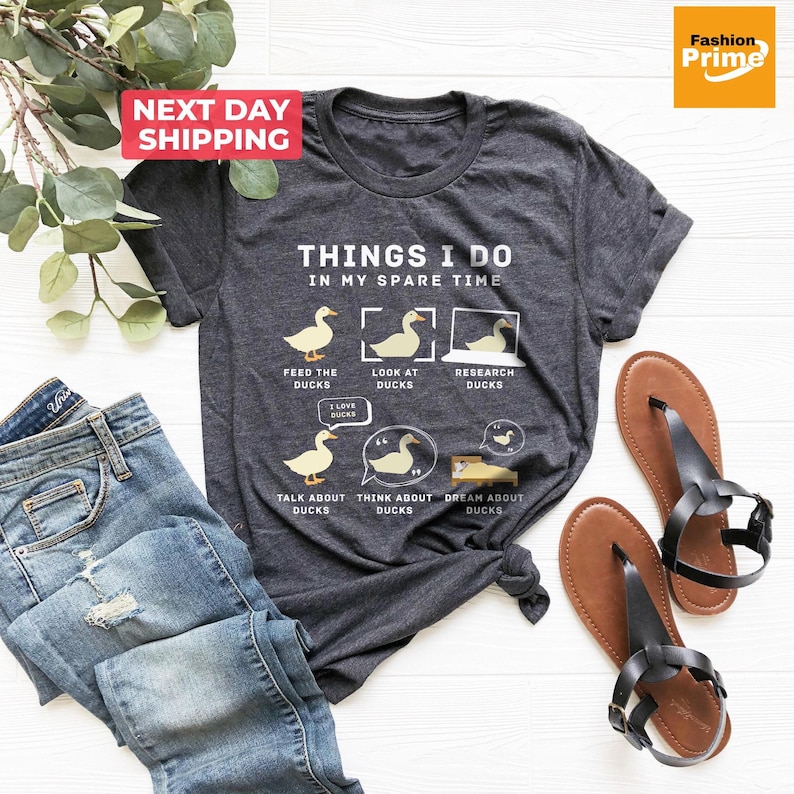 a t - shirt that says things i do in my spare time