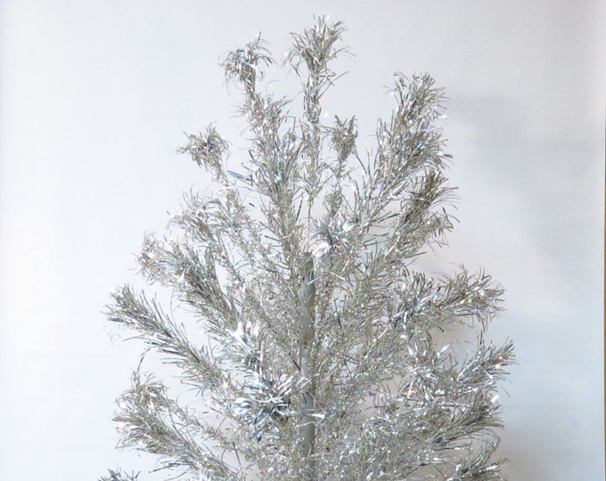 The Sparkler Aluminum Christmas Tree Vintage Mid Century 1950s Etsy