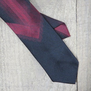Vintage Mid Century Skinny Tie Silk Black and Red Mens 1960s Rockabilly Necktie Maisel Rat Pack Era