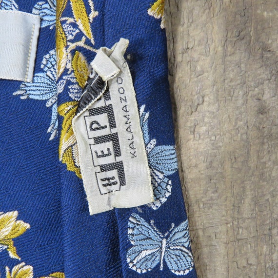 Butterflies and Flowers Tacky Beau Brummel Tie Vi… - image 6