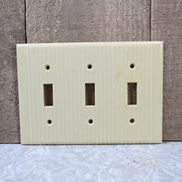 Vintage Bakelite Triple Light Switch Cover, Leviton Cream Ribbed Plastic Wall Plate Home Decor