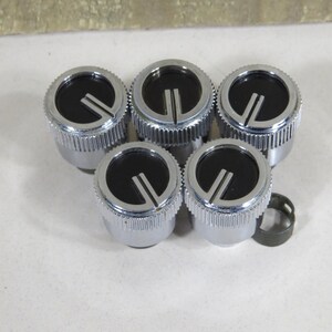 Vintage Silver Plastic Black Dial Radio Knobs – Set of 5 Replacement Dials, Mid-Century Style (kbAD)
