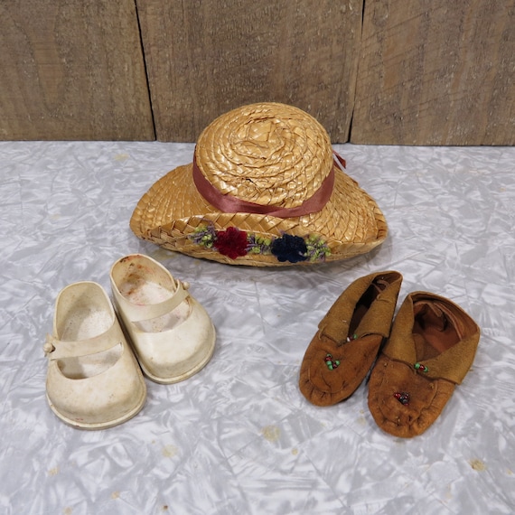 Vintage Doll Clothing Accessories - Straw Hat - White Mary  display picture 1