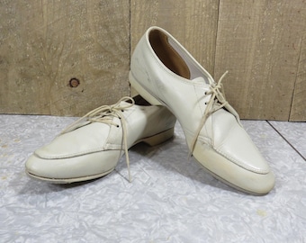 Vintage Women's Beige Leather Hyde Bowling Shoes Size 5: Midcentury Leather Rockabilly Oxfords