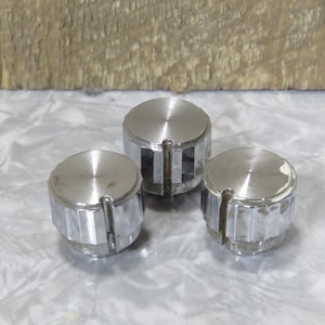 Vintage Radio Knobs: Silver Plastic, Mid Century Parts - Set of 3 (kbC)