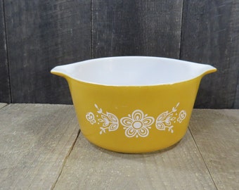 Vintage Pyrex Butterfly Gold Round Casserole Dish Bowl 473 One Qt