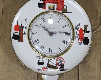 Vintage Spartus Electric Wall Clock – Mid-Century Kitchen Graphics