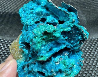 Raw Chrysocolla with Native Copper Specimen – Blue Copper Mineral Decor