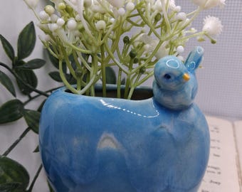 cute bud vase with bird