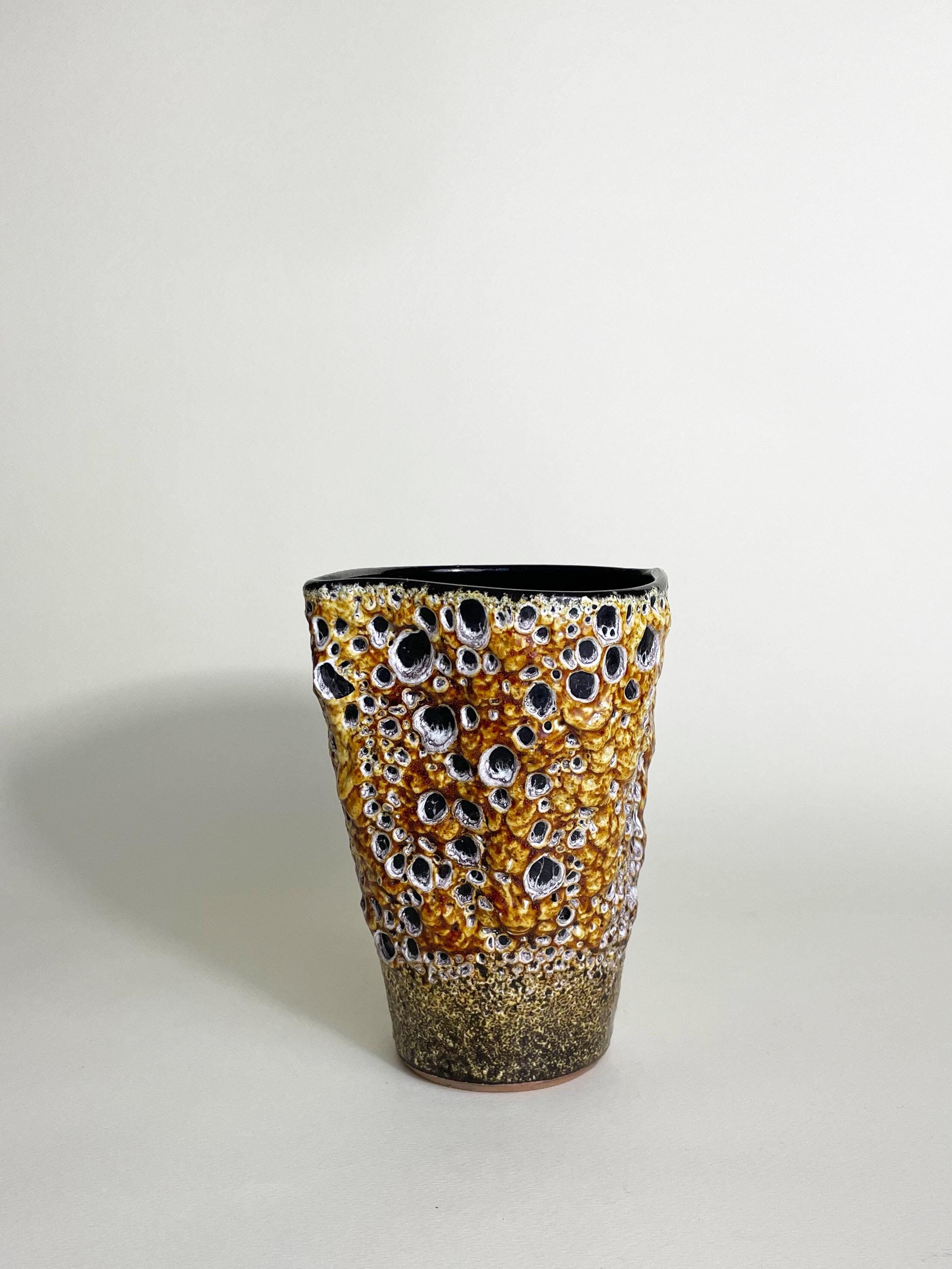 Vase En émaux De Couleur Miel - Fait Main, Occasion Avec Quelques Marques D'usage