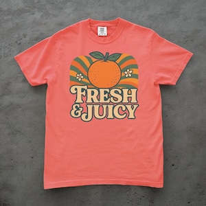 Fresh & Juicy Shirt, Retro Fruit T-Shirt, Orange Graphic Tee, Summer Farmers Market Shirt, Cottagecore Foodie Gift, Fruit Lover Tshirt
