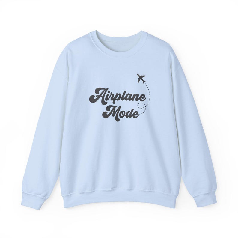 Flugzeug-Modus Sweatshirt, Unisex Reise-Liebhaber Rundhalsausschnitt, Urlaubs-Modus Shirt, lustiges Reise-Geschenk für sie Ihn, Pilot Geschenk, Abenteuer Sweatshirt Bild 6