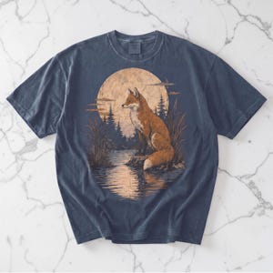 Grafisch T-shirt Fox, vintage shirt vos, cadeau natuurliefhebber, shirt Wildlife, Cottagecore-esthetiek, comfortabele kleuren, T-shirt bosdier, cadeau vos afbeelding 3