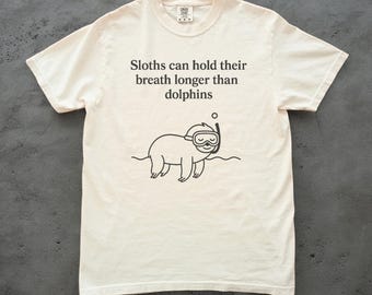 Maglietta divertente con bradipo, maglietta con curiosità sulla natura, maglietta unisex con bradipo Comfort Colors, regalo per gli amanti dei bradipi, maglietta con grafica di animali lenti, maglietta scientifica carina