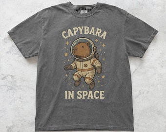 Capybara im Weltraum Shirt, lustiges Capybara Shirt Unisex, Komfort Farben T-Shirt, Capybara Geschenk, lustiges Tier Shirt, Weltraumliebhaber T-Shirt, Meme Shirt
