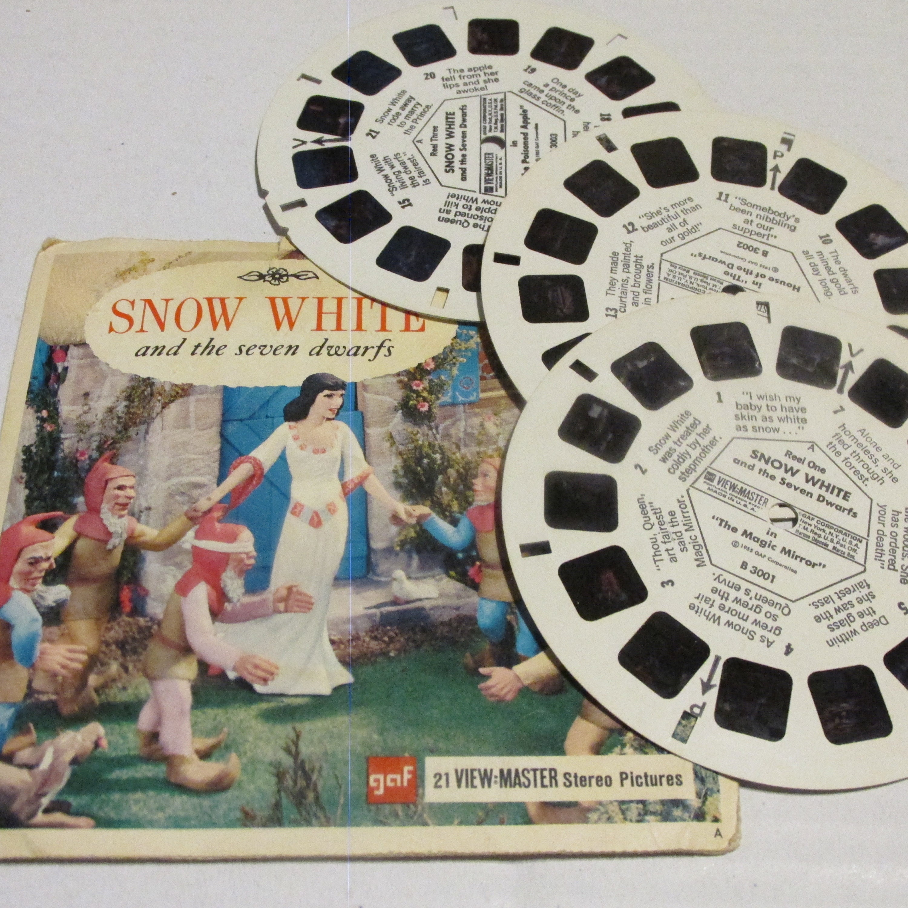 Disney Snow White and the Seven Dwarfs, 3 Reel Viewer Master Stereo  Pictures, 1955 