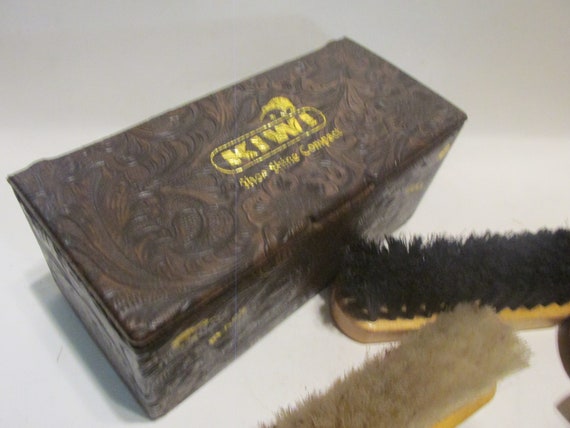 KIWI Embossed Vinyl Leather Look Travel Case Box … - image 2