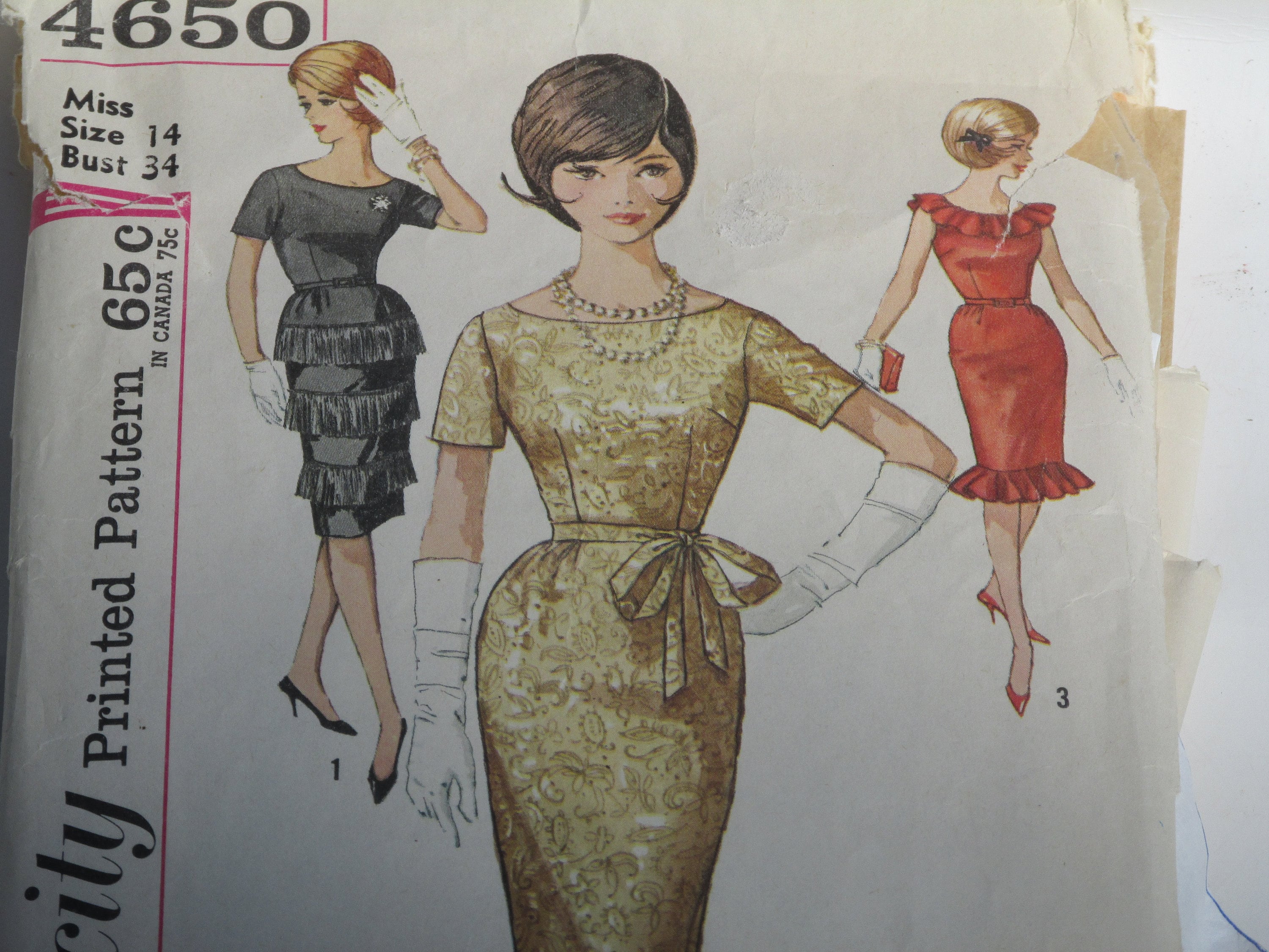 Retro Slim One Piece Dress With Ruffle Bottom and Also