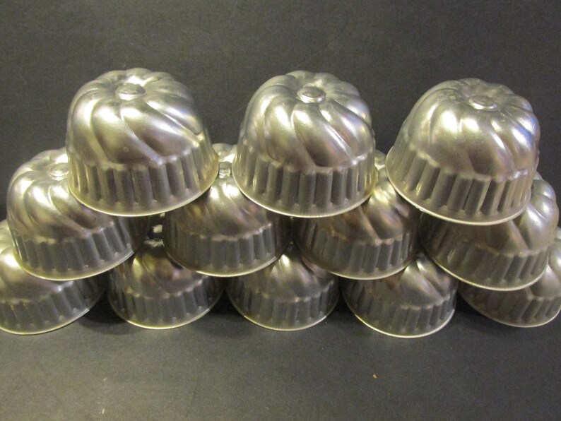 Retro Jello Dessert Molds Set of 12