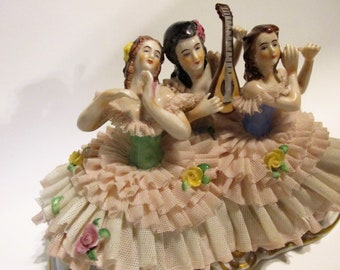Dresden Lace Porcelain Hand Painted Figurine 3 Ladies Enjoying Music, Germany