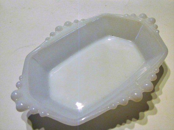 White Milk Glass Soap Dish, Trinket, Nut Dish, Ribbed Sides and Quilt Pattern Bottom
