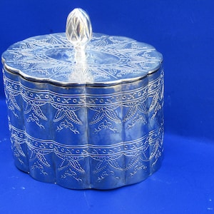 Silver Plated Etched Jewelry Trinket Jar with Lid and Red Silk Fabric Lining