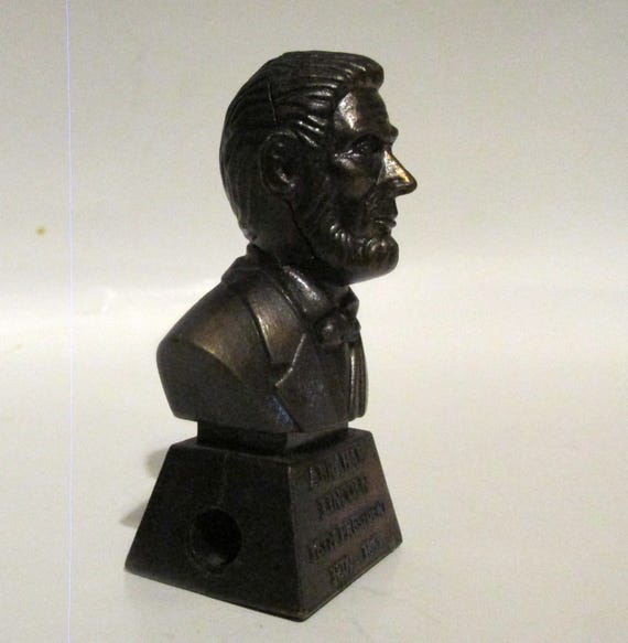 President Abraham Lincoln Die Cast Bust Pencil Sharpener President Abraham Lincoln Die Cast Bust Pencil Sharpener