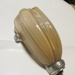 Art Deco 1930&#39;s Slip Shade Streamline Style Lighting Wall Fixture, Lightolier,  Has Wires