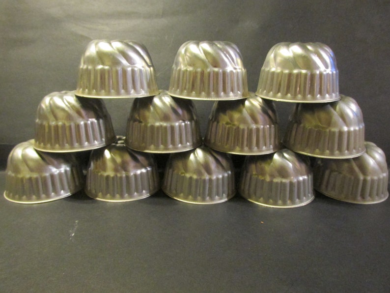 Retro Jello Dessert Molds Set of 12