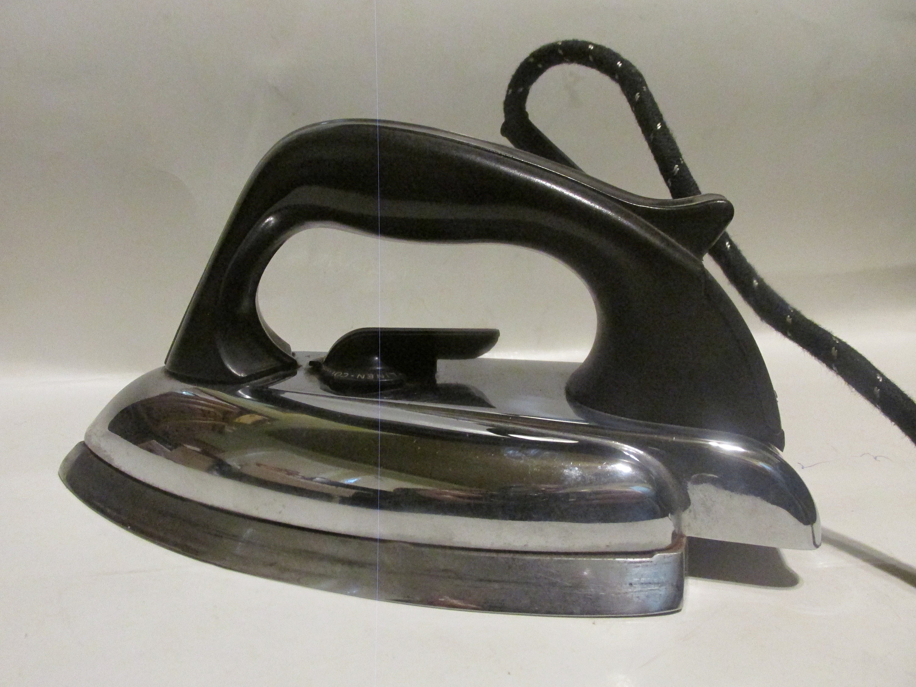 Original Westinghouse 1940's Electric Iron With Silver Bullet