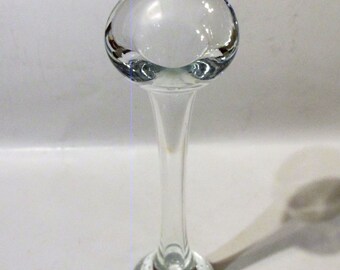 Lily Horn Controlled Bubbles Bud Vase