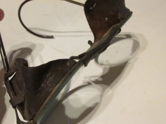 Antique Industrial  Welding Goggles with Intact L… - image 6