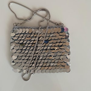 Handgemachte Pailletten Umhängetasche: Silberne Gehäkelte Party Clutch